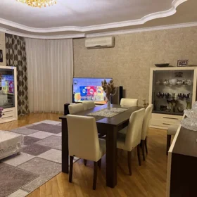 In Baku 203.0 m² apartment is for sale - Image 7