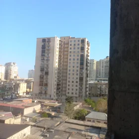 In Baku 185.0 m² apartment is for sale - Image 4