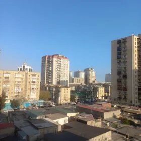 In Baku 185.0 m² apartment is for sale - Image 5