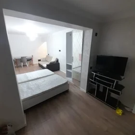 In Baku 50.0 m² apartment is for rent - Image 3