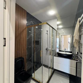 In Baku 180.0 m² apartment is for sale - Image 3
