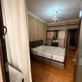 In Baku 135.0 m² apartment is for rent - Image 2