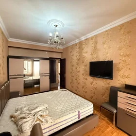 In Baku 135.0 m² apartment is for rent - Image 7