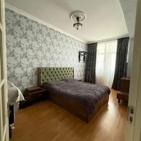 In Baku 70.0 m² apartment is for rent - Image 3
