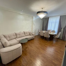 In Baku 70.0 m² apartment is for sale - Image 3