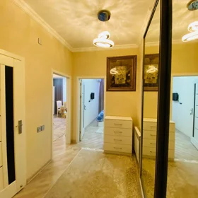 In Baku 60.0 m² apartment is for rent - Image 8