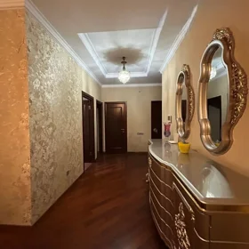 In Baku 114.0 m² apartment is for rent - Image 2