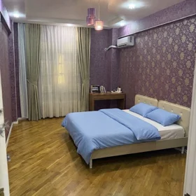In Baku 100.0 m² apartment is for sale - Image 3