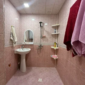 In Khirdalan 90.0 m² apartment is for sale - Image 7