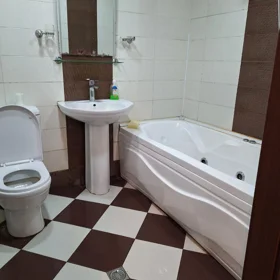 In Baku 100.0 m² apartment is for rent - Image 10