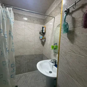In Khirdalan 54.0 m² apartment is for sale - Image 9
