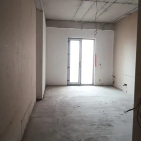 In Baku 305.0 m² apartment is for sale - Image 4
