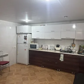 In nan 165.0 m² house with 5.0 rooms is for sale - Image 9