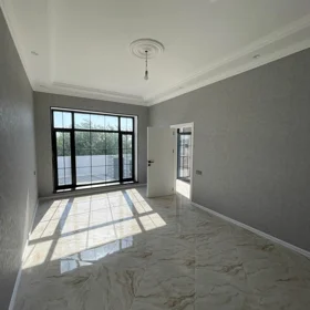In nan 100.0 m² house with 3.0 rooms is for sale - Image 2