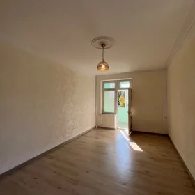 In Baku 45.0 m² apartment is for sale - Image 2