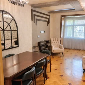 In Baku 65.0 m² apartment is for rent - Image 4