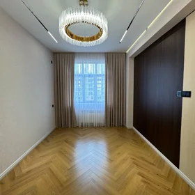 In Baku nan m² apartment is for sale - Image 3