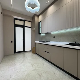 In Baku nan m² apartment is for sale - Image 9