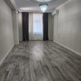 In Baku 90.0 m² apartment is for rent - Image 2