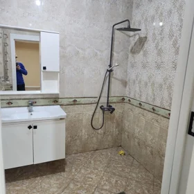 In Baku 90.0 m² apartment is for rent - Image 5