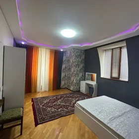 In Baku 140.0 m² apartment is for rent - Image 7