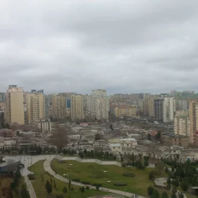 In Baku 165.0 m² apartment is for sale - Image 4