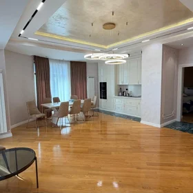 In Baku 130.0 m² apartment is for rent - Image 5