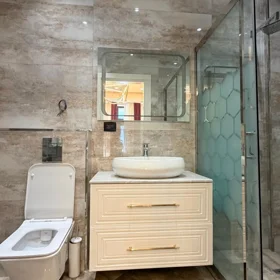 In Baku 130.0 m² apartment is for rent - Image 9