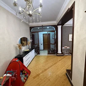 In Baku 102.0 m² apartment is for sale - Image 10