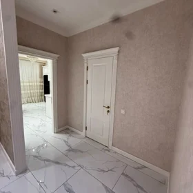 In Baku 150.0 m² apartment is for rent - Image 5