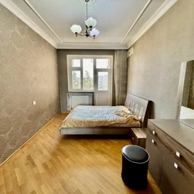 In Baku 125.0 m² apartment is for sale - Image 6