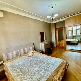 In Baku 125.0 m² apartment is for sale - Image 7