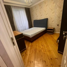 In Baku 135.0 m² apartment is for rent - Image 4
