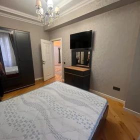 In Baku 135.0 m² apartment is for rent - Image 5