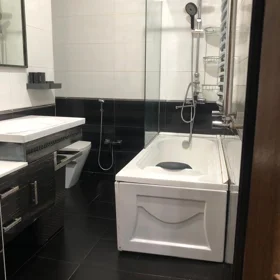 In Baku 60.0 m² apartment is for rent - Image 2