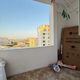 In Baku 82.0 m² apartment is for sale - Image 2