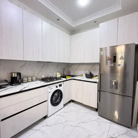 In Baku 82.0 m² apartment is for sale - Image 4