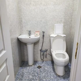 In Baku 110.0 m² apartment is for sale - Image 10