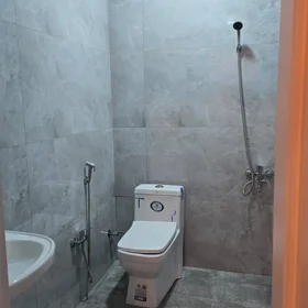 In Baku 72.0 m² apartment is for sale - Image 5