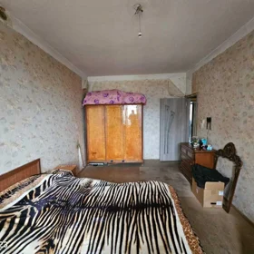 In Baku 72.0 m² apartment is for sale - Image 8