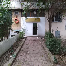 In Binəqədi rayonu 23.0 m² commercial is for sale - Image 9