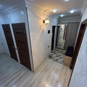 In Binəqədi rayonu 105.0 m² apartment is for sale - Image 6