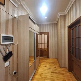In Baku 80.0 m² apartment is for sale - Image 2