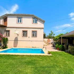 In nan 285.0 m² house with 4.0 rooms is for sale - Image 4