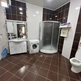 In nan 285.0 m² house with 4.0 rooms is for sale - Image 10