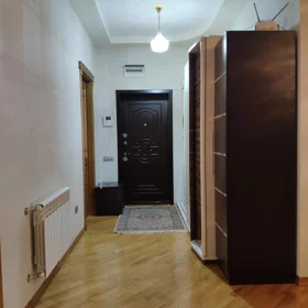 In Baku 170.0 m² apartment is for rent - Image 5