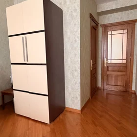 In Baku 170.0 m² apartment is for rent - Image 7