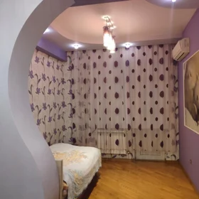 In Baku 170.0 m² apartment is for rent - Image 8