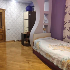 In Baku 170.0 m² apartment is for rent - Image 9