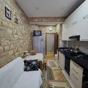 In Baku 115.0 m² apartment is for sale - Image 8